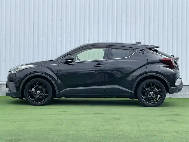 トヨタ Ｃ－ＨＲ G モード ネロ 香川県 2019(平31)年 3.1万km ブラックマイカ 登録時走行距離；30213km/９インチ純正ナビ/前後ドライブレコーダー/ＥＴＣ/衝突軽減システム/レーンキープアシスト/ブラインドスポットモニター/クルーズコントロール/オートマチックハイビーム/革巻きステアリング/ステアリングスイッチ/シートヒーター/純正フロアマット/ドアバイザー/スマートキー/プッシュスタート