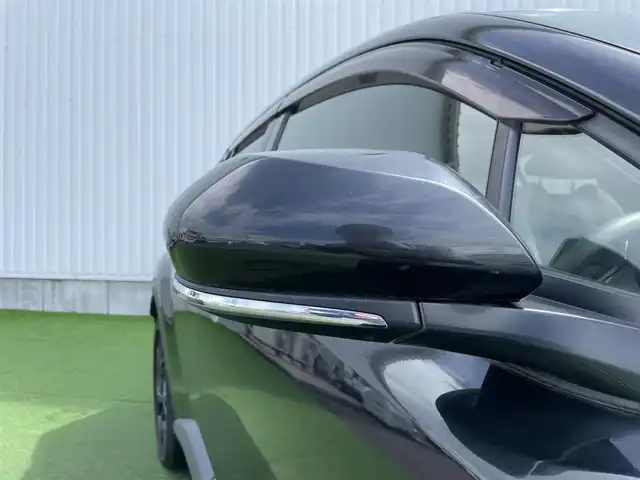 トヨタ Ｃ－ＨＲ G モード ネロ 香川県 2019(平31)年 3.1万km ブラックマイカ 登録時走行距離；30213km/９インチ純正ナビ/前後ドライブレコーダー/ＥＴＣ/衝突軽減システム/レーンキープアシスト/ブラインドスポットモニター/クルーズコントロール/オートマチックハイビーム/革巻きステアリング/ステアリングスイッチ/シートヒーター/純正フロアマット/ドアバイザー/スマートキー/プッシュスタート