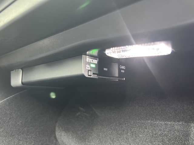 ポルシェ ポルシェ ９１１ カレラT 埼玉県 2025(令7)年 0.4万km グレーＭ ワンオーナー/黒レザーインテリア/バナジウムグレーメタリック/マトリクスLEDヘッドライト/アダプティブスポーツシートプラス（18way電動調節、メモリーパッケージ付）/前席シートベンチレーション/ExclusiveDesignフューエルキャップ/純正ディスプレイオーディオ/ナビ/BT/FM/全周囲カメラ　/バックカメラ/前後ドライブレコーダー　/ビルトインＥＴＣ　/前席シートヒーター　/前席エアーシート　/前席パワーシート/運転席メモリーシート/オートハイビーム/オートライト/ＡＣＣ/衝突軽減システム　/ＢＳＭ　/高速道路ライトシステム/疲労軽減システム/ポルシェ２Ｘ危険警告/湿気検知システム/後退車両検知警告/退出警告/横滑り防止/置くだけ充電/スマートキー　/デコラティブサイドロゴ/純正アルミホイール（ハイグロスブラック塗装、ハイポリッシュ仕上げ）/LHD仕様/保証書　/取扱説明書