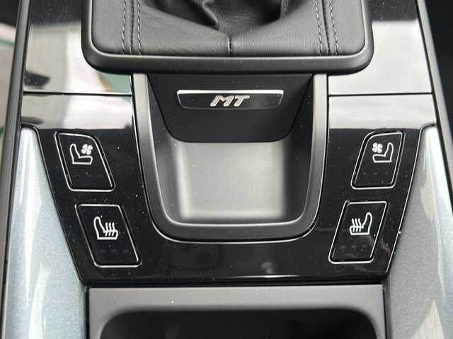 ポルシェ ポルシェ ９１１ カレラT 埼玉県 2025(令7)年 0.4万km グレーＭ ワンオーナー/黒レザーインテリア/バナジウムグレーメタリック/マトリクスLEDヘッドライト/アダプティブスポーツシートプラス（18way電動調節、メモリーパッケージ付）/前席シートベンチレーション/ExclusiveDesignフューエルキャップ/純正ディスプレイオーディオ/ナビ/BT/FM/全周囲カメラ　/バックカメラ/前後ドライブレコーダー　/ビルトインＥＴＣ　/前席シートヒーター　/前席エアーシート　/前席パワーシート/運転席メモリーシート/オートハイビーム/オートライト/ＡＣＣ/衝突軽減システム　/ＢＳＭ　/高速道路ライトシステム/疲労軽減システム/ポルシェ２Ｘ危険警告/湿気検知システム/後退車両検知警告/退出警告/横滑り防止/置くだけ充電/スマートキー　/デコラティブサイドロゴ/純正アルミホイール（ハイグロスブラック塗装、ハイポリッシュ仕上げ）/LHD仕様/保証書　/取扱説明書