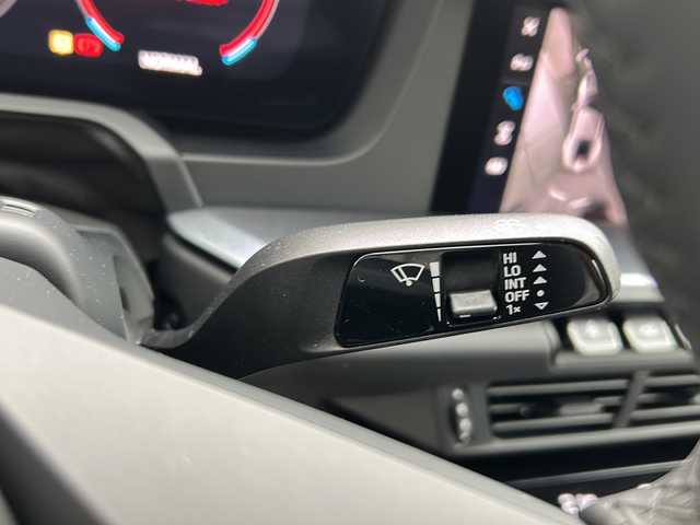 ポルシェ ポルシェ ９１１ カレラT 埼玉県 2025(令7)年 0.4万km グレーＭ ワンオーナー/黒レザーインテリア/バナジウムグレーメタリック/マトリクスLEDヘッドライト/アダプティブスポーツシートプラス（18way電動調節、メモリーパッケージ付）/前席シートベンチレーション/ExclusiveDesignフューエルキャップ/純正ディスプレイオーディオ/ナビ/BT/FM/全周囲カメラ　/バックカメラ/前後ドライブレコーダー　/ビルトインＥＴＣ　/前席シートヒーター　/前席エアーシート　/前席パワーシート/運転席メモリーシート/オートハイビーム/オートライト/ＡＣＣ/衝突軽減システム　/ＢＳＭ　/高速道路ライトシステム/疲労軽減システム/ポルシェ２Ｘ危険警告/湿気検知システム/後退車両検知警告/退出警告/横滑り防止/置くだけ充電/スマートキー　/デコラティブサイドロゴ/純正アルミホイール（ハイグロスブラック塗装、ハイポリッシュ仕上げ）/LHD仕様/保証書　/取扱説明書