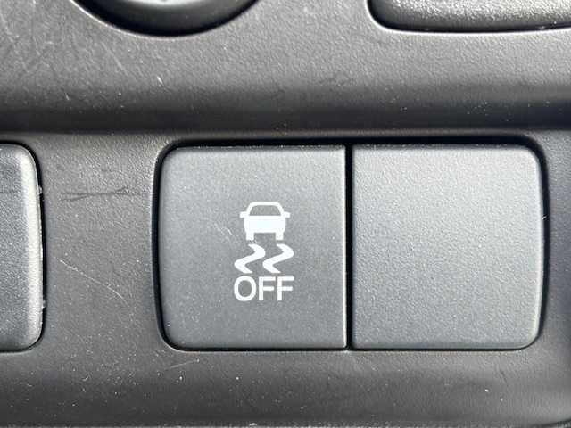 ホンダ フリード G ジャストセレクション 宮城県 2015(平27)年 5.4万km シルバー 登録時走行距離　５３３５８Km/パワーステアリング/横滑り防止装置/オートライト/AAC/ビルトインETC/ステアリングリモコン/片側パワースライドドア/アイドリングストップ/ABS/AM/FM・SD・USB・iPad・TV・AUX/Bluetooth接続/電動ミラー/純正フロアマット/パワーウインドウ/バックカメラ/3列目シート