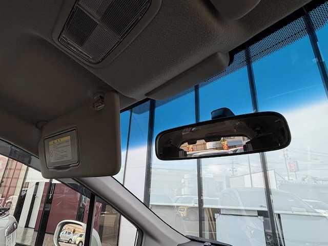 ホンダ フリード G ジャストセレクション 宮城県 2015(平27)年 5.4万km シルバー 登録時走行距離　５３３５８Km/パワーステアリング/横滑り防止装置/オートライト/AAC/ビルトインETC/ステアリングリモコン/片側パワースライドドア/アイドリングストップ/ABS/AM/FM・SD・USB・iPad・TV・AUX/Bluetooth接続/電動ミラー/純正フロアマット/パワーウインドウ/バックカメラ/3列目シート