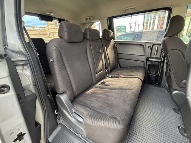 ホンダ フリード G ジャストセレクション 宮城県 2015(平27)年 5.4万km シルバー 登録時走行距離　５３３５８Km/パワーステアリング/横滑り防止装置/オートライト/AAC/ビルトインETC/ステアリングリモコン/片側パワースライドドア/アイドリングストップ/ABS/AM/FM・SD・USB・iPad・TV・AUX/Bluetooth接続/電動ミラー/純正フロアマット/パワーウインドウ/バックカメラ/3列目シート