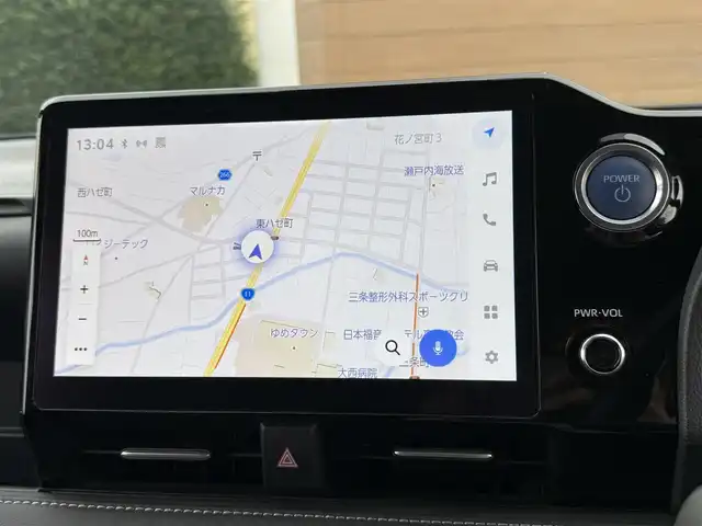 トヨタ ノア ハイブリッド S－Z 香川県 2023(令5)年 6.6万km ホワイトパールクリスタルシャイン ワンオーナー/メーカー10インチディスプレイオーディオ/BT/USB/アップルカープレイ/バックカメラ/純正フリップダウンモニター/オートステップ/パワーバックドア/両側パワースライドドア/デジタルインナーミラー/LEDヘッドライト/クリアランスソナー/ETC2.0/ハーフレザーシート/スマートキー