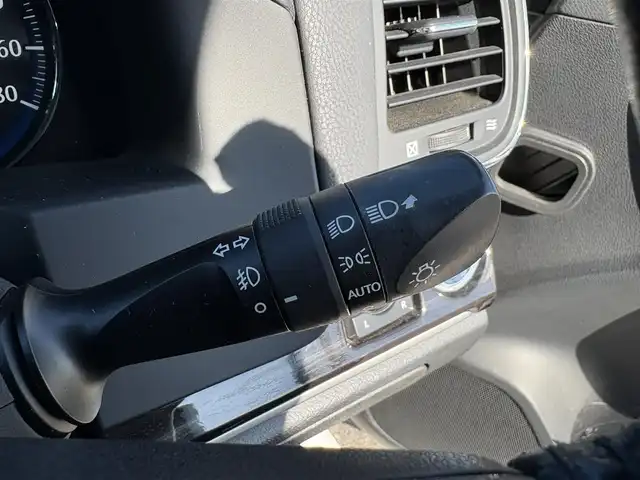 トヨタ クラウン ハイブリッド アスリートS 大分県 2015(平27)年 7.2万km ホワイトパールクリスタルシャイン ・純正ナビ(CD/DVD/USB/AUX/BT)/・バックカメラ/・フルセグテレビ/・レーダークルーズコントロール/・テレビキャンセラー/・コーナーセンサー/・ETC/・ドライブレコーダー/・ステアリングリモコン/・MTモード付き/・パワーシート/・シートヒーター/・ステアリングヒーター/・スマートキー/・プッシュスタートボタン