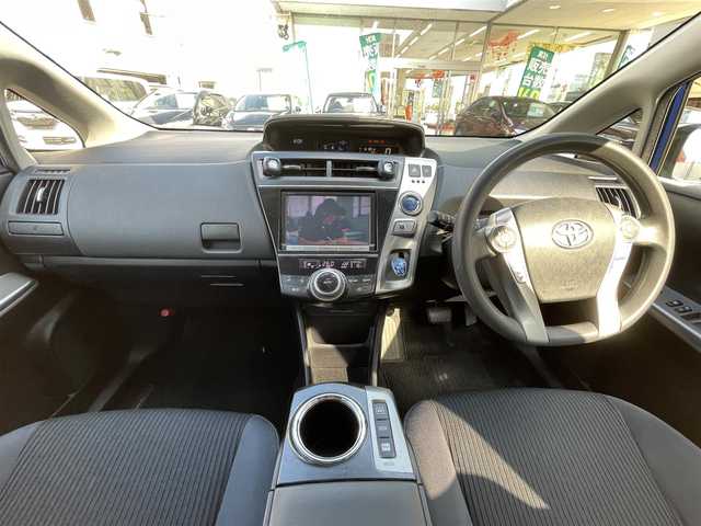 トヨタ プリウス α S 岡山県 2014(平26)年 10.3万km ダークブルーマイカ 登録時走行距離102258キロ/純正8インチナビ/AM/FM/TV/Bluetooth/SD/DVD/バックカメラ/アイドリングストップ/純正１６インチAW/純正フロアマット/HIDヘッドライト/プッシュスタート/スマートキー/ETC