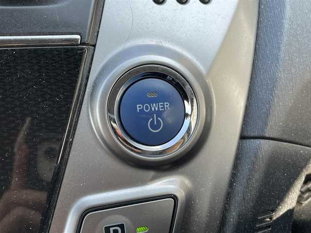 トヨタ プリウス α S 岡山県 2014(平26)年 10.3万km ダークブルーマイカ 登録時走行距離102258キロ/純正8インチナビ/AM/FM/TV/Bluetooth/SD/DVD/バックカメラ/アイドリングストップ/純正１６インチAW/純正フロアマット/HIDヘッドライト/プッシュスタート/スマートキー/ETC