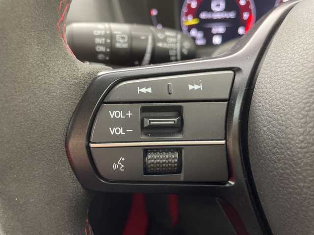 ホンダ シビック タイプR 群馬県 2025(令7)年 0.6万km チャンピオンシップホワイト ６ＭＴ　純正９型ナビ　バックカメラ　ビルトインＥＴＣ２．０　ＢＳＭ　アダプティブクルーズコントロール　衝突被害軽減ブレーキ　レーンアシスト　ＬＥＤヘッドライト　オートマチックハイビーム　禁煙