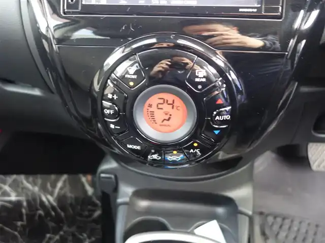 日産 ノート e－パワー X 静岡県 2020(令2)年 3.1万km ブリリアントシルバー 車検R9年2月26日まで/禁煙車/ディーラーオプションナビ（MM319D-W)/　　CD/DVD/BT/AUX/SD/フルセグTV/バックカメラ/純正前方ドライブレコーダー（DJ4-D）/インテリジェントエマージェンシーブレーキ/車線逸脱警報/踏み間違い衝突防止/フロント・バックソナー/LEDヘッドランプ/オートライト/ハイビームアシスト/プッシュスタート/スマートキー/純正フロアマット/取扱説明書/保証書