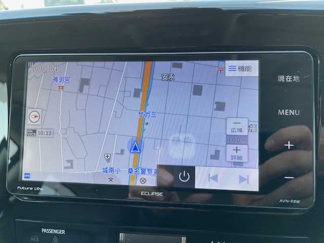 トヨタ ランドクルーザー AX Gセレクション 三重県 2018(平30)年 6.2万km ホワイトパールクリスタルシャイン セーフティセンス/・プリクラッシュセーフティシステム/・レーンディパーチャーアラート/・オートマチックハイビーム/・レーダークルーズコントロール/1オーナー/4WD/社外SDナビ/フルセグTV/【CD/DVD/SD/Bluetooth】/バックカメラ/ビルトインETC/ドライブレコーダー/ブラックレザーシート/D/N席パワーシート/1列目/2列目シートヒーター/ステアリングヒーター/オートライト/LEDヘッドランプ/285/60R18インチ純正AW/【社外AW/スタッドレス積込】/ルーフレール/プッシュスタート/スマートキー/スペアキー/純正フロアマット