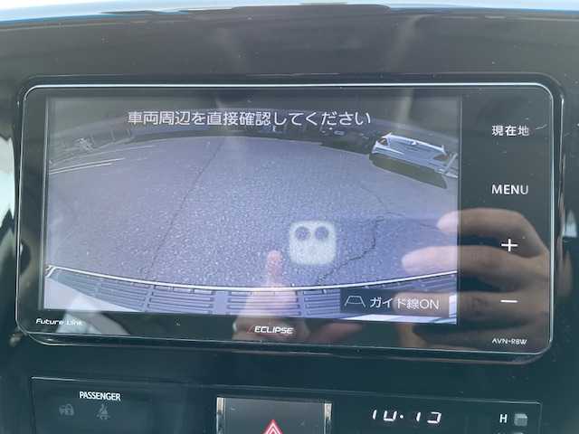 トヨタ ランドクルーザー AX Gセレクション 三重県 2018(平30)年 6.2万km ホワイトパールクリスタルシャイン セーフティセンス/・プリクラッシュセーフティシステム/・レーンディパーチャーアラート/・オートマチックハイビーム/・レーダークルーズコントロール/1オーナー/4WD/社外SDナビ/フルセグTV/【CD/DVD/SD/Bluetooth】/バックカメラ/ビルトインETC/ドライブレコーダー/ブラックレザーシート/D/N席パワーシート/1列目/2列目シートヒーター/ステアリングヒーター/オートライト/LEDヘッドランプ/285/60R18インチ純正AW/【社外AW/スタッドレス積込】/ルーフレール/プッシュスタート/スマートキー/スペアキー/純正フロアマット