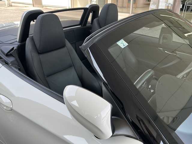 ＢＭＷ Ｚ４ sDrive20i Mスポーツ 愛知県 2016(平28)年 2.5万km アルピンホワイトⅢ レザーシート/純正ナビ/バックカメラ/CD・DVD・Bluetooth・USB・AUX/前席シートヒーター/前席パワーシート/オープンカー/前方ドライブレコーダー（コムテック）/パドルシフト/HIDヘッドライト(オートライト機能あり)/ミラー一体型ETC/スマートキー/プッシュスタート/純正フロアマット/保証書/取扱説明書/スペアキー