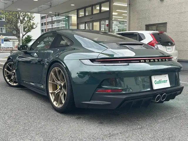 ポルシェ ポルシェ ９１１ GT3 ツーリングPKG 神奈川県 2024(令6)年 0.7万km 緑 カスタムカラーPTS　（PTS価格179万円）/Porsche Racing Green Metallic/4.0 水平対向6気筒自然吸気エンジン/左ハンドル/6速GTスポーツ トランスミッション/PCCB/PASM/Porsche Track Precision App/フロントアスクルリフトシステム/リアパークアシスト/マトリクスLEDヘッドライト/自動防眩ルーム ミラー/リアビューカメラ/オートクルーズ/スペアキー1本