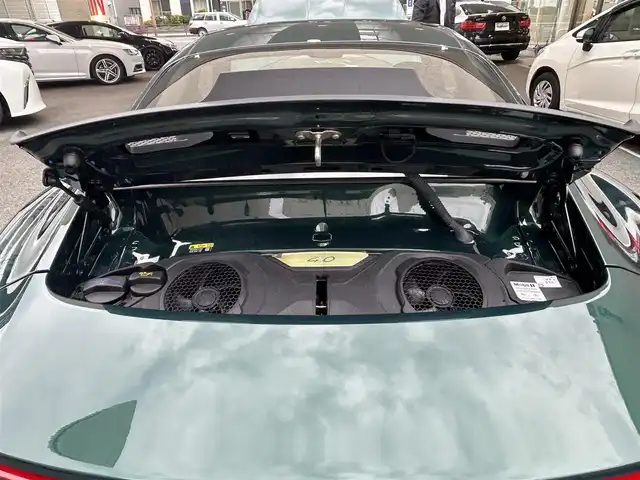 ポルシェ ポルシェ ９１１ GT3 ツーリングPKG 神奈川県 2024(令6)年 0.7万km 緑 カスタムカラーPTS　（PTS価格179万円）/Porsche Racing Green Metallic/4.0 水平対向6気筒自然吸気エンジン/左ハンドル/6速GTスポーツ トランスミッション/PCCB/PASM/Porsche Track Precision App/フロントアスクルリフトシステム/リアパークアシスト/マトリクスLEDヘッドライト/自動防眩ルーム ミラー/リアビューカメラ/オートクルーズ/スペアキー1本