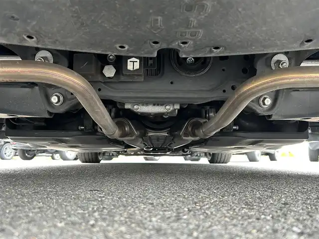 レクサス ＲＣ 兵庫県 2016(平28)年 7.6万km ホワイトノーヴァガラスフレーク 純正７型ナビ/・BLu.BT.TV.AM.FM/エスペリアダウンサス（純正サス車載）/レーダークルーズコントロール/エスペリアダウンサス/ＢＳＭ/前席シートヒーター/ベンチレーション/ハンドルヒーター/パドルシフト/オートマチックハイビーム/レーンキープアシスト/カーテンエアバック/ＥＴＣ/電動格納ミラー/純正フロアマット