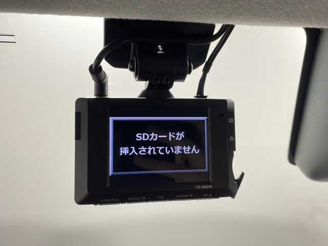 トヨタ ルーミー カスタムG－T 広島県 2023(令5)年 1.9万km パールホワイトⅢ 純正9型ディスプレイオーディオ/両側パワースライドドア/バックカメラ/レーダークルーズコントロール/衝突軽減ブレーキ/車線逸脱警報/オートハイビーム/誤発進抑制/前後コーナーセンサー/純正アルミホイール/LEDヘッドライト/オートライト/ETC/ドラレコ
