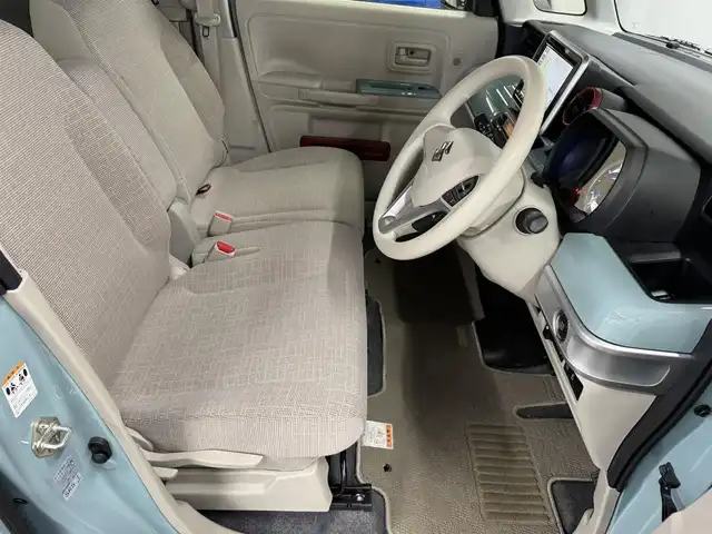 スズキ スペーシア HYBRID X 三重県 2022(令4)年 1万km オフブルーメタリック/ホワイト2トーン マイルドハイブリッド/FF/インパネCVT/純正 8インチナビ CN-RZ875（地図データ2025年）/（FM/AM/SD/iPod/TV/USB/Bluetooth/MEMORY MUSIC/CD/DVD/VTR）/バックアイカメラ/両側パワースライドドア/ドライブレコーダー 前後（ナビ連動）/ビルトイン ETC/スズキセーフティサポート/・デュアルカメラブレーキサポート/・車線逸脱警報/・車線逸脱抑制機能/・ふらつき警報/・アダプティブクルーズコントロール［ACC］/・リヤパーキングセンサー/・ハイビームアシスト/・先行車発進お知らせ/装備/・【OP】アップグレードパッケージ（ウインカー付電動格納ドアミラー、LEDヘッドランプなど）/・【OP】2トーンルーフカラーパッケージ『オフブルーメタリック／ホワイト2トーン［DAD］』/・シートヒーター（D）/・オートエアコン/・オートライト/・プッシュスタート/・パワーウインドウ/・純正ホイールキャップ＋14インチスチールホイール/・保/取/ナビ取/・スマートキーx2
