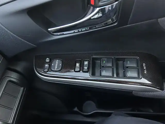 トヨタ カムリ ハイブリット Gパッケージ 岡山県 2012(平24)年 11.5万km アティチュードブラックマイカ 登録時走行距離114406キロ/純正SDナビ（NSZT-W62G）/AM/FM/Bluetooth/CD/DVD/SD/バックカメラ/運転席パワーシート/純正17インチAW/純正フロアマット/電動格納ミラー/HIDヘッドライト/スマートキー/プッシュスタート/ビルトインETC