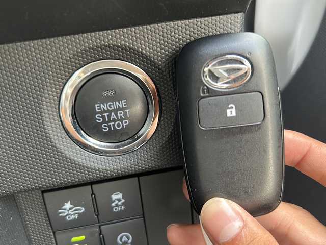 ダイハツ タフト G ターボ 千葉県 2020(令2)年 3.7万km シャイニングホワイトパール ワンオーナー/4WD/純正メモリナビ/スペアキー1本/フルセグTV/Bluetooth再生/DVD/CD/SDミュージックサーバー/ipodミュージックプレイヤー/ETC2.0/純正フロアマット/LEDライト/オートライト/横滑り防止装置/衝突軽減システム/保証書/取扱説明書/記録薄