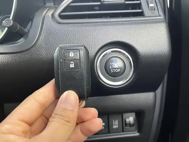 スズキ スイフト XR LTD 高知県 2019(平31)年 5万km ミネラルグレーM 純正ナビ/　Bluetooth/フルセグ/　CD/DVD/AM/FM/ワンオーナー/バックカメラ/ビルトインETC/ドライブレコーダー/クルーズコントロール/社外15インチアルミホイール/純正フロアマット/シートヒーター/プッシュスタート/スマートキー/スペアキー/オートライト/衝突被害軽減システム/盗難防止装置/保証書/取扱説明書