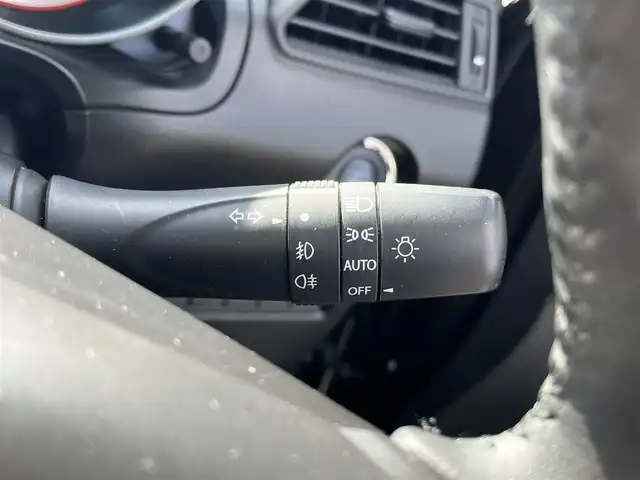 スズキ スイフト XR LTD 高知県 2019(平31)年 5万km ミネラルグレーM 純正ナビ/　Bluetooth/フルセグ/　CD/DVD/AM/FM/ワンオーナー/バックカメラ/ビルトインETC/ドライブレコーダー/クルーズコントロール/社外15インチアルミホイール/純正フロアマット/シートヒーター/プッシュスタート/スマートキー/スペアキー/オートライト/衝突被害軽減システム/盗難防止装置/保証書/取扱説明書