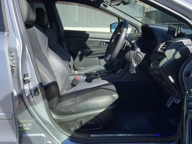 スバル ＷＲＸ Ｓ４ 2．0GT‐S アイサイト 長野県 2016(平28)年 6.1万km アイスシルバーメタリック ４ＷＤ/ＳＴＩリップ/ブラックレザーシート/メモリナビフルセグＴＶ/バックカメラ/ＥＴＣ/ドライブレコーダー/純正18インチアルミ/クルーズコントロール/プッシュスタート/車高調/社外4本出しマフラー/純正マフラー積込/シートヒーター/保証書・取説