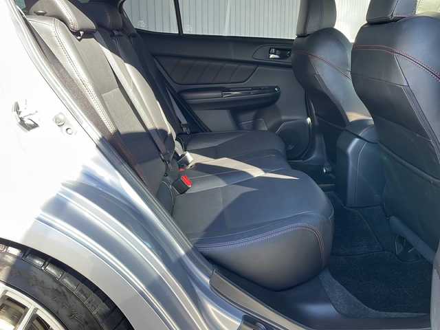 スバル ＷＲＸ Ｓ４ 2．0GT‐S アイサイト 長野県 2016(平28)年 6.1万km アイスシルバーメタリック ４ＷＤ/ＳＴＩリップ/ブラックレザーシート/メモリナビフルセグＴＶ/バックカメラ/ＥＴＣ/ドライブレコーダー/純正18インチアルミ/クルーズコントロール/プッシュスタート/車高調/社外4本出しマフラー/純正マフラー積込/シートヒーター/保証書・取説