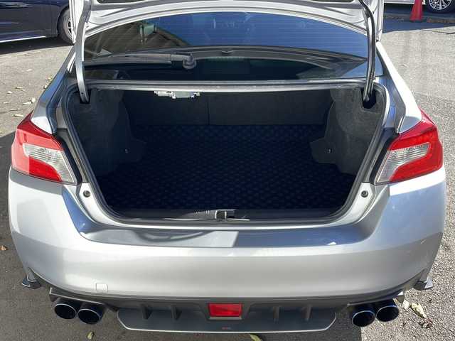 スバル ＷＲＸ Ｓ４ 2．0GT‐S アイサイト 長野県 2016(平28)年 6.1万km アイスシルバーメタリック ４ＷＤ/ＳＴＩリップ/ブラックレザーシート/メモリナビフルセグＴＶ/バックカメラ/ＥＴＣ/ドライブレコーダー/純正18インチアルミ/クルーズコントロール/プッシュスタート/車高調/社外4本出しマフラー/純正マフラー積込/シートヒーター/保証書・取説