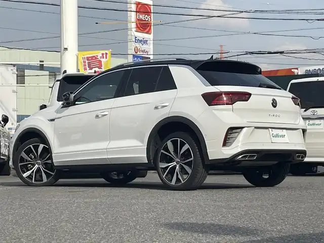 フォルクスワーゲン ＶＷ Ｔ－ロック TDI Rライン 愛知県 2023(令5)年 1.6万km ピュアホワイト /禁煙車//メーカーナビ//BT/AM/FM/Apple Car Play//バックカメラ//ビルトインETC2.0//iQ.DRIVE(Front Assist/Lane Assist/Side Assist/疲労検知システム/プロアクティブ・オキュパント・プロテクション/カーテンエアバッグ/W+サイドエアバッグ/オートハイビーム)//IQ.LIGHTライト//スペアスマートキー//前後方ドライブレコーダー//USB-C//ルーフレール//パワーシート//純正フロアマット//純正19インチアルミホイール//オートLEDヘッドライト//フォグランプ//ステアリングスイッチ//パドルシフト//AAC//おくだけ充電//シートヒーター//電動パーキングブレーキ//アクティブパーキングアシスト//オートホールドブレーキ//ブラインドスポットモニター//オートリトラウィンカーミラー//ヒーテッドドアミラー//リヤシーケンシャルウィンカー//クリアランスソナー//スペアタイヤ//ディーラー記録簿(R7.1)//保証書//取扱説明書
