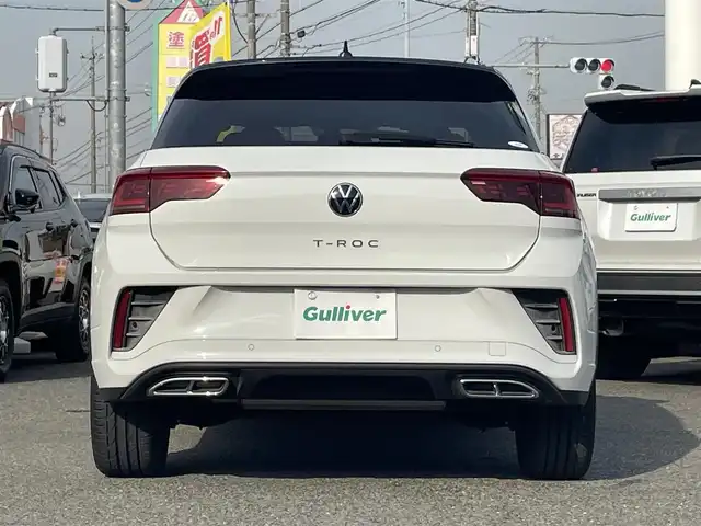 フォルクスワーゲン ＶＷ Ｔ－ロック TDI Rライン 愛知県 2023(令5)年 1.6万km ピュアホワイト /禁煙車//メーカーナビ//BT/AM/FM/Apple Car Play//バックカメラ//ビルトインETC2.0//iQ.DRIVE(Front Assist/Lane Assist/Side Assist/疲労検知システム/プロアクティブ・オキュパント・プロテクション/カーテンエアバッグ/W+サイドエアバッグ/オートハイビーム)//IQ.LIGHTライト//スペアスマートキー//前後方ドライブレコーダー//USB-C//ルーフレール//パワーシート//純正フロアマット//純正19インチアルミホイール//オートLEDヘッドライト//フォグランプ//ステアリングスイッチ//パドルシフト//AAC//おくだけ充電//シートヒーター//電動パーキングブレーキ//アクティブパーキングアシスト//オートホールドブレーキ//ブラインドスポットモニター//オートリトラウィンカーミラー//ヒーテッドドアミラー//リヤシーケンシャルウィンカー//クリアランスソナー//スペアタイヤ//ディーラー記録簿(R7.1)//保証書//取扱説明書