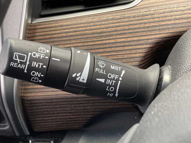 ホンダ フリード ハイブリット クロスター 栃木県 2022(令4)年 2.5万km プレミアムクリスタルレッドM ワンオーナー/純正9インチプレミアムインターナビ/（CD/DVD/フルセグTV/Bluetooth/USB/SD/iPod）/バックカメラ/ホンダセンシング/ビルトインETC/純正前後ドライブレコーダー/両側パワースライドドア/ハーフレザーシート/前席シートヒーター/禁煙車/ルーフレール/オートライト/LEDヘッドライト/横滑り防止装置/スマートキー/プッシュスタート/ステアリングスイッチ/革巻きステアリング/ウィンカーミラー/純正15インチアルミホイール/純正フロアマット