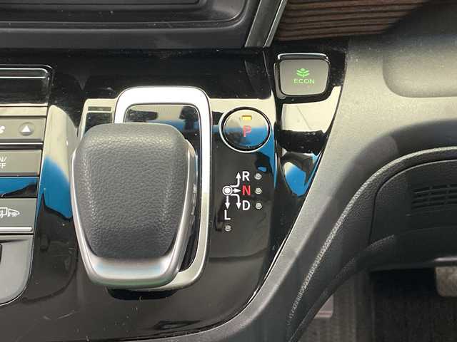 ホンダ フリード ハイブリット クロスター 栃木県 2022(令4)年 2.5万km プレミアムクリスタルレッドM ワンオーナー/純正9インチプレミアムインターナビ/（CD/DVD/フルセグTV/Bluetooth/USB/SD/iPod）/バックカメラ/ホンダセンシング/ビルトインETC/純正前後ドライブレコーダー/両側パワースライドドア/ハーフレザーシート/前席シートヒーター/禁煙車/ルーフレール/オートライト/LEDヘッドライト/横滑り防止装置/スマートキー/プッシュスタート/ステアリングスイッチ/革巻きステアリング/ウィンカーミラー/純正15インチアルミホイール/純正フロアマット