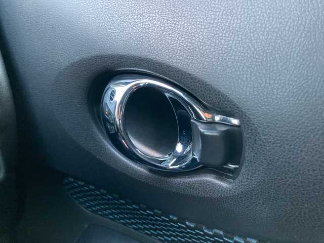 日産 ノート XVセレ +セーフ 愛媛県 2015(平27)年 8万km グレイッシュブルー 純正ナビ（MC314D-W)/・CD/DVD/ワンセグTV/MSV/Bluetooth/ETC/スマートキー/衝突軽減ブレーキ/車線逸脱警報/アイドリングストップ/ISOFIX/電動格納ミラー/・ウィンカーミラー/ドアバイザー/フロアマット