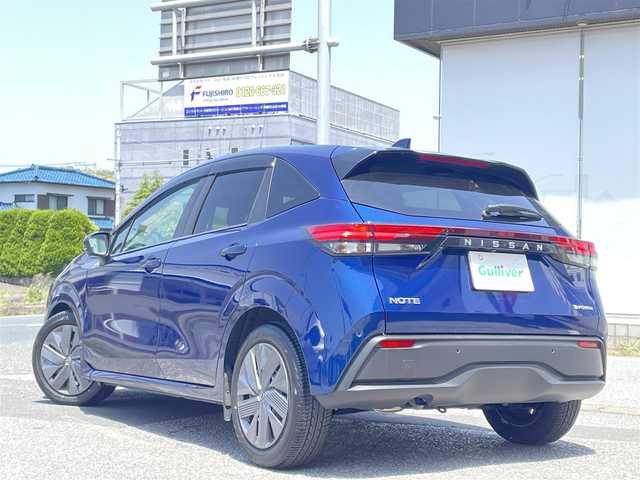 日産 ノート X 鹿児島県 2023(令5)年 1.1万km オーロラフレアブルーパール ワンオーナー/プロパイロット/・インテリジェントアラウンドビューモニター/・後側方衝突被害支援システム/・後退時車両検知警報/・インテリジェントルームミラー/・ステアリングスイッチ/衝突予測警報/車線逸脱防止支援システム/踏み間違い防止アシスト/レーダークルーズコントロール/純正9インチワイドディスプレイナビ/・フルセグTV/BT/USB/Apple CarPlay/Android Auto/ETC2.0/ドライブレコーダー【ZDR035】/LEDヘッドライト/取扱説明書/保証書/スペアキー