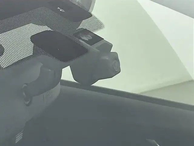 スバル インプレッサ スポーツ 2．0i－L アイサイト 道央・札幌 2019(令1)年 4.4万km クリスタルホワイトP ・４WD/・寒冷地仕様/・純正メモリナビ/・CD/DVD/SD/BT/フルセグ/・バックカメラ/サイドカメラ/・ドライブレコーダー/・アイサイト/・レーンキープアシスト/・アダプティブクルーズコントロール/・コーナーセンサー/・横滑り防止装置/・ブラインドスポットモニター/・アイドリングストップ/・パドルシフト/・LEDヘッドライト/・オートライト/・純正16インチAW/・社外フロアマット/・プッシュスタート/・スマートキー/・保証書/・取扱説明書