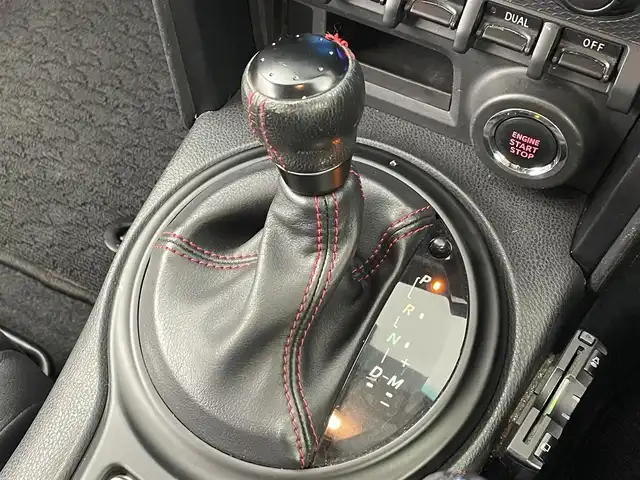 トヨタ ８６ GT リミテッド 福岡県 2012(平24)年 13.9万km クリスタルブラックシリカ モデリスタエアロ　/純正ナビ（フルセグＴＶ）　/バックカメラ　/ＥＴＣ　/パドルシフト　/ＭＴモード付　/シートヒーター　/ハーフレザーシート　/革巻きステアリング　/社外リアウィング　/純正１７インチＡＷ　/ＬＥＤライト