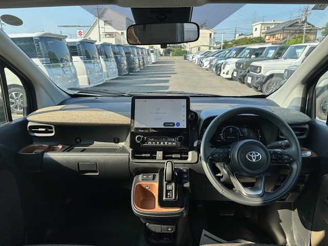 トヨタ シエンタ ハイブリッド Z 大阪府 2024(令6)年 0.3万km アーバンカーキ ワンオーナー/純正10.5型ディスプレイオーディオ/ナビ/Miracast/フルセグ/Bluetooth/アラウンドビューモニター/ブラインドスポットモニター/トヨタセーフティセンス/両側パワースライドドア/LEDヘッドライト/ETC2.0/プッシュスタート/スマートキー×2