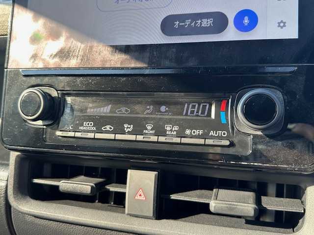 トヨタ シエンタ ハイブリッド Z 大阪府 2024(令6)年 0.3万km アーバンカーキ ワンオーナー/純正10.5型ディスプレイオーディオ/ナビ/Miracast/フルセグ/Bluetooth/アラウンドビューモニター/ブラインドスポットモニター/トヨタセーフティセンス/両側パワースライドドア/LEDヘッドライト/ETC2.0/プッシュスタート/スマートキー×2