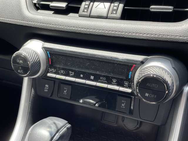 トヨタ ＲＡＶ４ G 滋賀県 2020(令2)年 4.5万km プレシャスホワイトパール 禁煙車/純正9型SDナビ/・CD/DVD/Blutooth/SD/フルセグ/パワーシート/シートヒーター/ステアリングヒーター/電動リアゲート/LEDヘッドライト/前後ドライブレコーダー/ビルトインETC/バックカメラ/BSM/追従付クルーズコントロール/オートブレーキホールド/オートマチックハイビーム/レーンキープアシスト/衝突軽減ブレーキ/横滑り防止