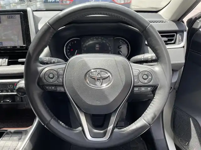 トヨタ ＲＡＶ４ G 滋賀県 2020(令2)年 4.5万km プレシャスホワイトパール 禁煙車/純正9型SDナビ/・CD/DVD/Blutooth/SD/フルセグ/パワーシート/シートヒーター/ステアリングヒーター/電動リアゲート/LEDヘッドライト/前後ドライブレコーダー/ビルトインETC/バックカメラ/BSM/追従付クルーズコントロール/オートブレーキホールド/オートマチックハイビーム/レーンキープアシスト/衝突軽減ブレーキ/横滑り防止