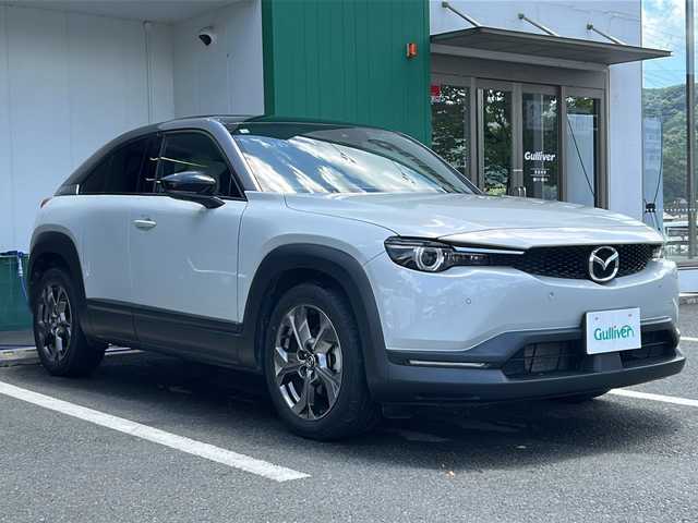 マツダ ＭＸ－３０ モダンコンフィデンス 京都府 2020(令2)年 4.4万km セラミックメタリック ベーシック モダンコンフィデンスパッケージ　マツダコネクトナビ　全方位カメラ　電動シート　シートヒーター　クルーズコントロール　前後ドライブレコーダー　LEDライト　コーナーセンサー
