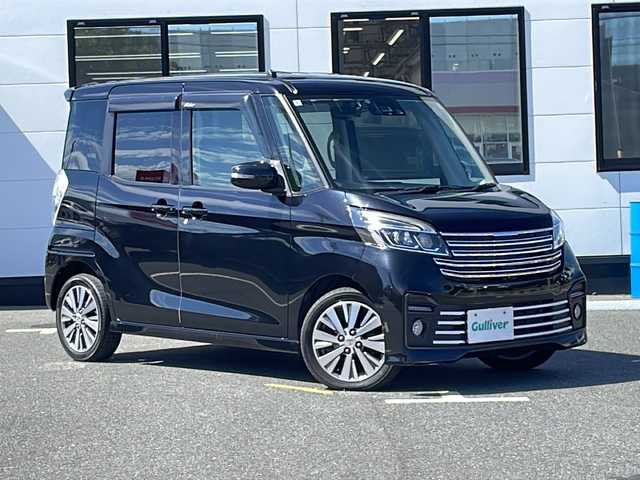 日産 デイズ ルークス ライダーX 山口県 2018(平30)年 5.7万km ブラック フリップダウンモニター/純正SDナビ【MM137D-W】/・フルセグテレビ/・Bluetooth接続/・AM/FMラジオ/・CD/DVD再生/・USB/AUX入力端子/・iPod接続/・交通情報/両側パワースライドドア/バックカメラ/アラウンドビューモニター/ETC/ドライブレコーダー/取扱説明書/スマートキー/プッシュスタート/ドアバイザー/純正15インチアルミホイール【AUTECH】/盗難防止装置/横滑り防止装置/エマージェンシーブレーキ/オートハイビーム/踏み間違い衝突防止アシスト