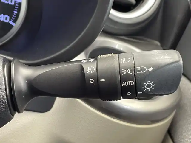 ダイハツ キャスト スタイル G SAⅢ 栃木県 2017(平29)年 4.3万km ファイアークォーツレッドM 純正メモリナビ/（CD/DVD/フルセグTV/Bluetooth/SD）/コーナーセンサー/前方ドライブレコーダー/禁煙車/オートライト/LEDヘッドライト/横滑り防止装置/スマートキー/プッシュスタート/アイドリングストップ/純正15インチアルミホイール/純正フロアマット