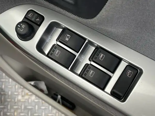 ダイハツ キャスト スタイル G SAⅢ 栃木県 2017(平29)年 4.3万km ファイアークォーツレッドM 純正メモリナビ/（CD/DVD/フルセグTV/Bluetooth/SD）/コーナーセンサー/前方ドライブレコーダー/禁煙車/オートライト/LEDヘッドライト/横滑り防止装置/スマートキー/プッシュスタート/アイドリングストップ/純正15インチアルミホイール/純正フロアマット