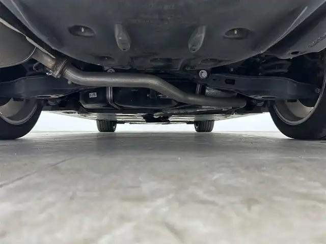 トヨタ カムリ WS ブラックエディション 千葉県 2020(令2)年 7.6万km プラチナホワイトパールマイカ セーフティセンス/・プリクラッシュセーフティシステム/・レーンディパーチャーアラート/・オートマチックハイビーム/・レーダークルーズコントロール/ブラインドスポットモニター/JBLプレミアムサウンドシステム/純正8型ディスプレイオーディオ/・コネクトナビ/・Bluetooth接続/・Miracast/・バックカメラ/レザーシート/・前席シートヒーター/・前席パワーシート/純正18インチブラック塗装ホイール/AC100Vコンセント/LEDヘッドライト/フォグランプ/ビルトインETC2.0/スマートキー