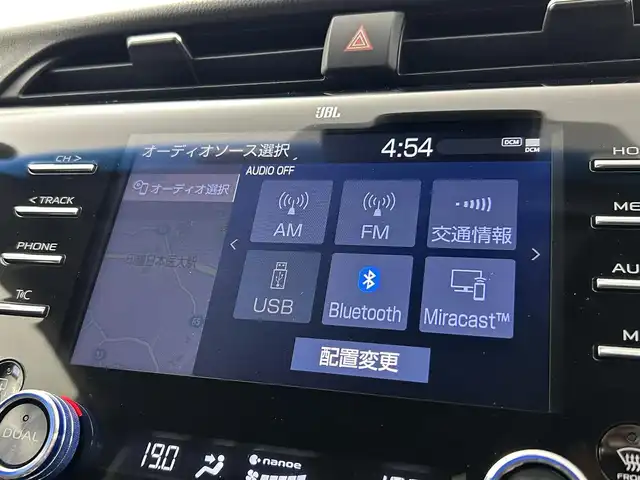 トヨタ カムリ WS ブラックエディション 千葉県 2020(令2)年 7.6万km プラチナホワイトパールマイカ セーフティセンス/・プリクラッシュセーフティシステム/・レーンディパーチャーアラート/・オートマチックハイビーム/・レーダークルーズコントロール/ブラインドスポットモニター/JBLプレミアムサウンドシステム/純正8型ディスプレイオーディオ/・コネクトナビ/・Bluetooth接続/・Miracast/・バックカメラ/レザーシート/・前席シートヒーター/・前席パワーシート/純正18インチブラック塗装ホイール/AC100Vコンセント/LEDヘッドライト/フォグランプ/ビルトインETC2.0/スマートキー