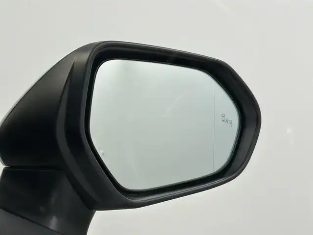 トヨタ カムリ WS ブラックエディション 千葉県 2020(令2)年 7.6万km プラチナホワイトパールマイカ セーフティセンス/・プリクラッシュセーフティシステム/・レーンディパーチャーアラート/・オートマチックハイビーム/・レーダークルーズコントロール/ブラインドスポットモニター/JBLプレミアムサウンドシステム/純正8型ディスプレイオーディオ/・コネクトナビ/・Bluetooth接続/・Miracast/・バックカメラ/レザーシート/・前席シートヒーター/・前席パワーシート/純正18インチブラック塗装ホイール/AC100Vコンセント/LEDヘッドライト/フォグランプ/ビルトインETC2.0/スマートキー