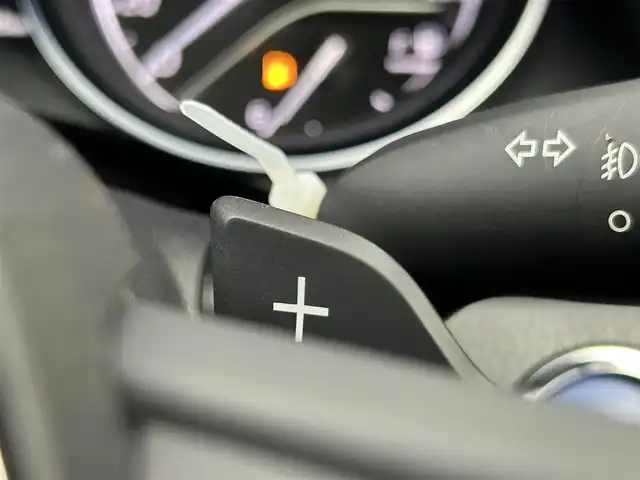 トヨタ カムリ WS ブラックエディション 千葉県 2020(令2)年 7.6万km プラチナホワイトパールマイカ セーフティセンス/・プリクラッシュセーフティシステム/・レーンディパーチャーアラート/・オートマチックハイビーム/・レーダークルーズコントロール/ブラインドスポットモニター/JBLプレミアムサウンドシステム/純正8型ディスプレイオーディオ/・コネクトナビ/・Bluetooth接続/・Miracast/・バックカメラ/レザーシート/・前席シートヒーター/・前席パワーシート/純正18インチブラック塗装ホイール/AC100Vコンセント/LEDヘッドライト/フォグランプ/ビルトインETC2.0/スマートキー