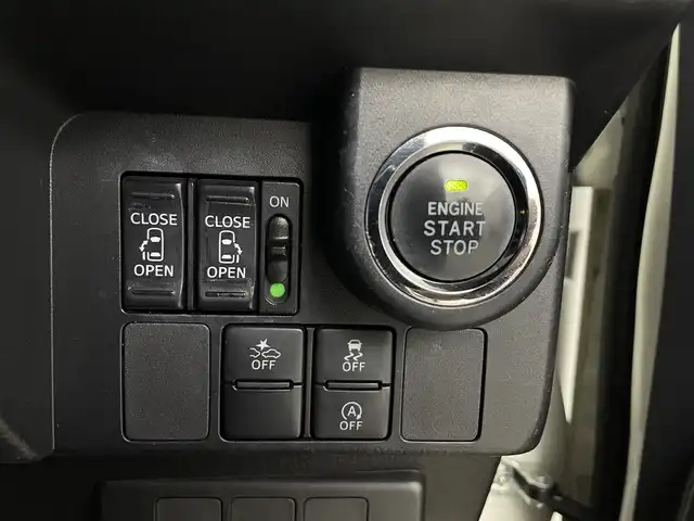 トヨタ タンク カスタムG S 埼玉県 2017(平29)年 2.7万km パールホワイトⅢ 純正９インチナビ　Ｂｌｕｅｔｏｏｔｈ　バックカメラ　両側パワースライドドア　クルーズコントロール　純正ＬＥＤヘッドライト　スマートキー　アイドリングストップ　衝突軽減システム純正ホイール　ＥＴＣ